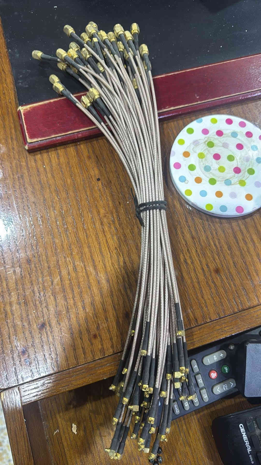 السلام عليكم  
يتوفر اجهزة وغراض انترنت وشبكات جديدة ومستعملة  اير فايبر 5G تكك شغال وتك بيه مشكلة 
سويتجات سيسكو 
سويتجات عادية 
كلاود كور ١٠٧٢ 
اومنيات 
دشات مايكرويف ١٢٠ سم 
عاكسات 
اومنيات 
باح بانالات تسليك تايوانية
شاحنة بطارية ٢٤ فولت ٦٠ امبير 
بور سبلاي ٤٨ فولت و٢٤ فولت و٥٦ فولت 
بكتيلات متنوعة 

للاستفسار الاتصال على الرقم 
***********
كل الغراص موجودة في مخزن في بغداد
