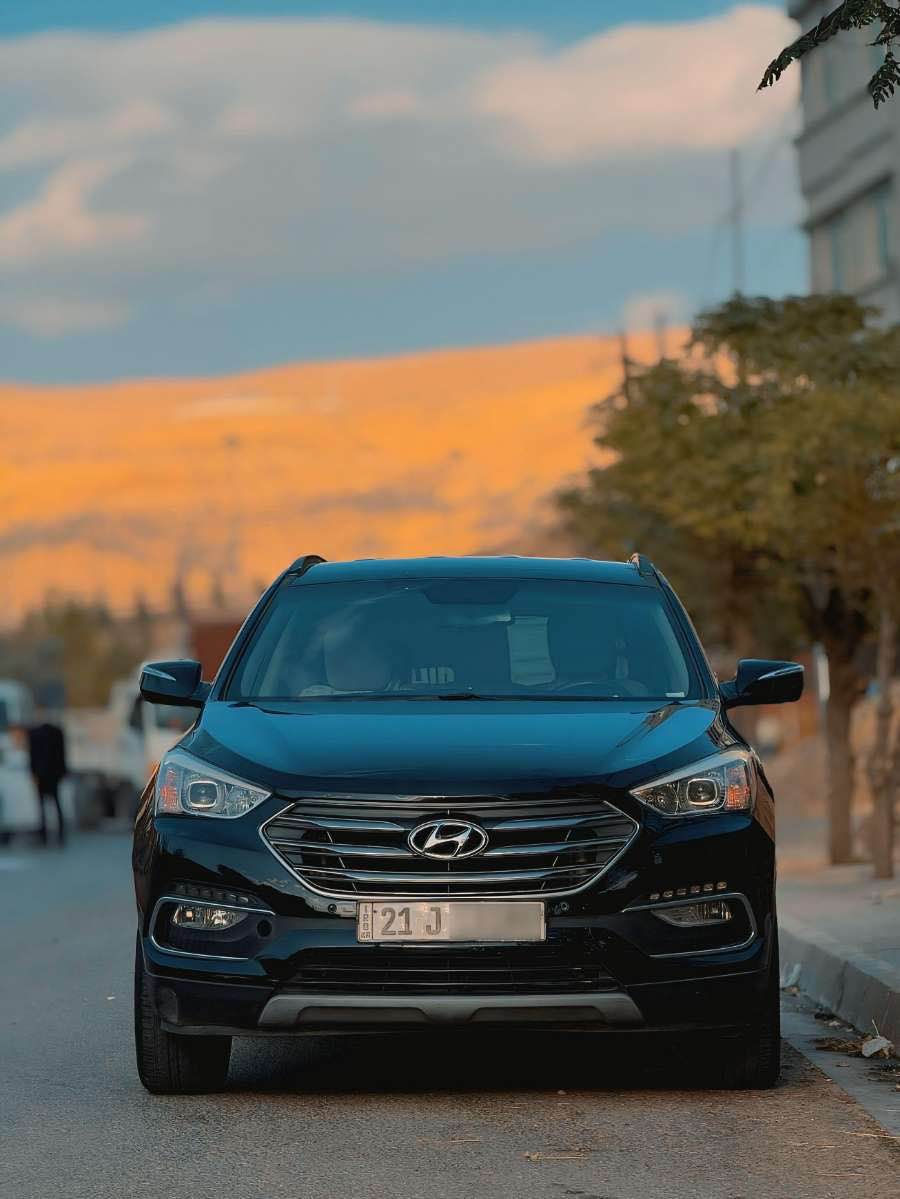 Hyundai santafe 2018 
هونداي سه نتافي ٢٠١٨ سپورت
مواسه فات 
به صمه
شاشه گه وره
كوشن كاره بايي
كوشن هيته ر
لايت ليد
گيرو مه كينه ي به شه رت نه كراوه ته وه
ته حويلو  خه رامه به شه رت
شوين سليماني
*********** السليمانية, العراق
