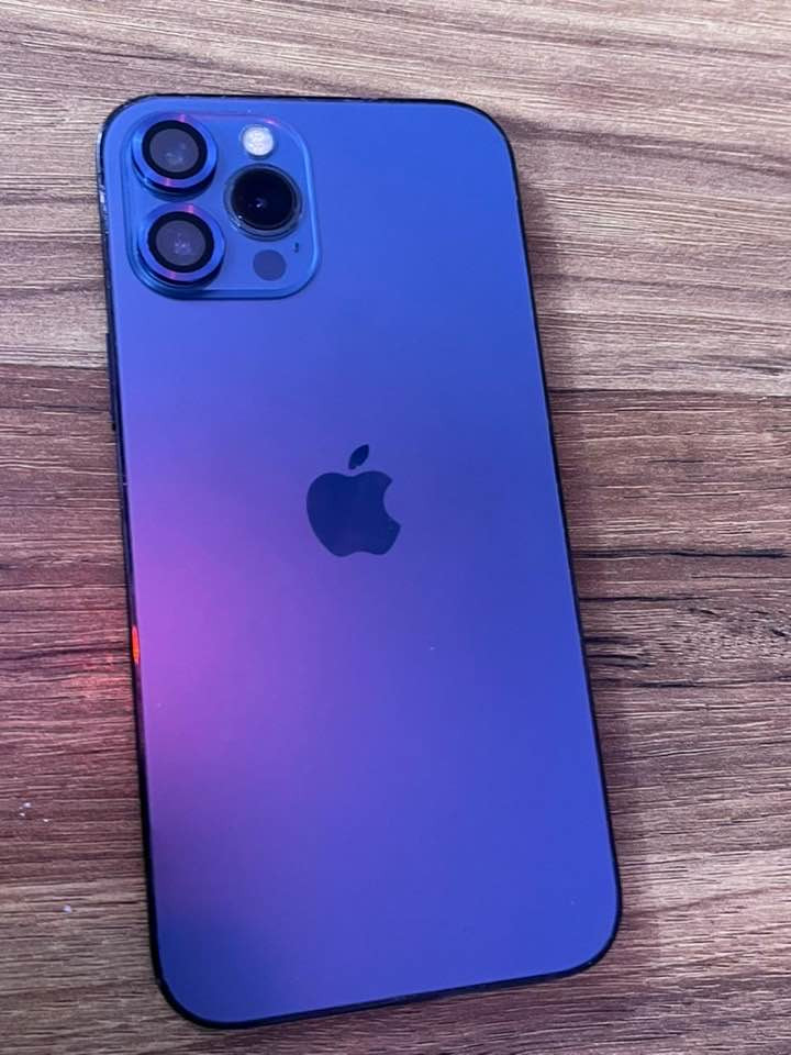 سلام عليكم موبايل آيفون ١٢ برو ماكس امبدل شاشه اصليه مال تفصيخ وبطاريه ١٠٠ امبدله اصليه ذاكرته ٥١٢ السعر مناسب كلش ‏الاستفسار على هاذه لرقم ***********
