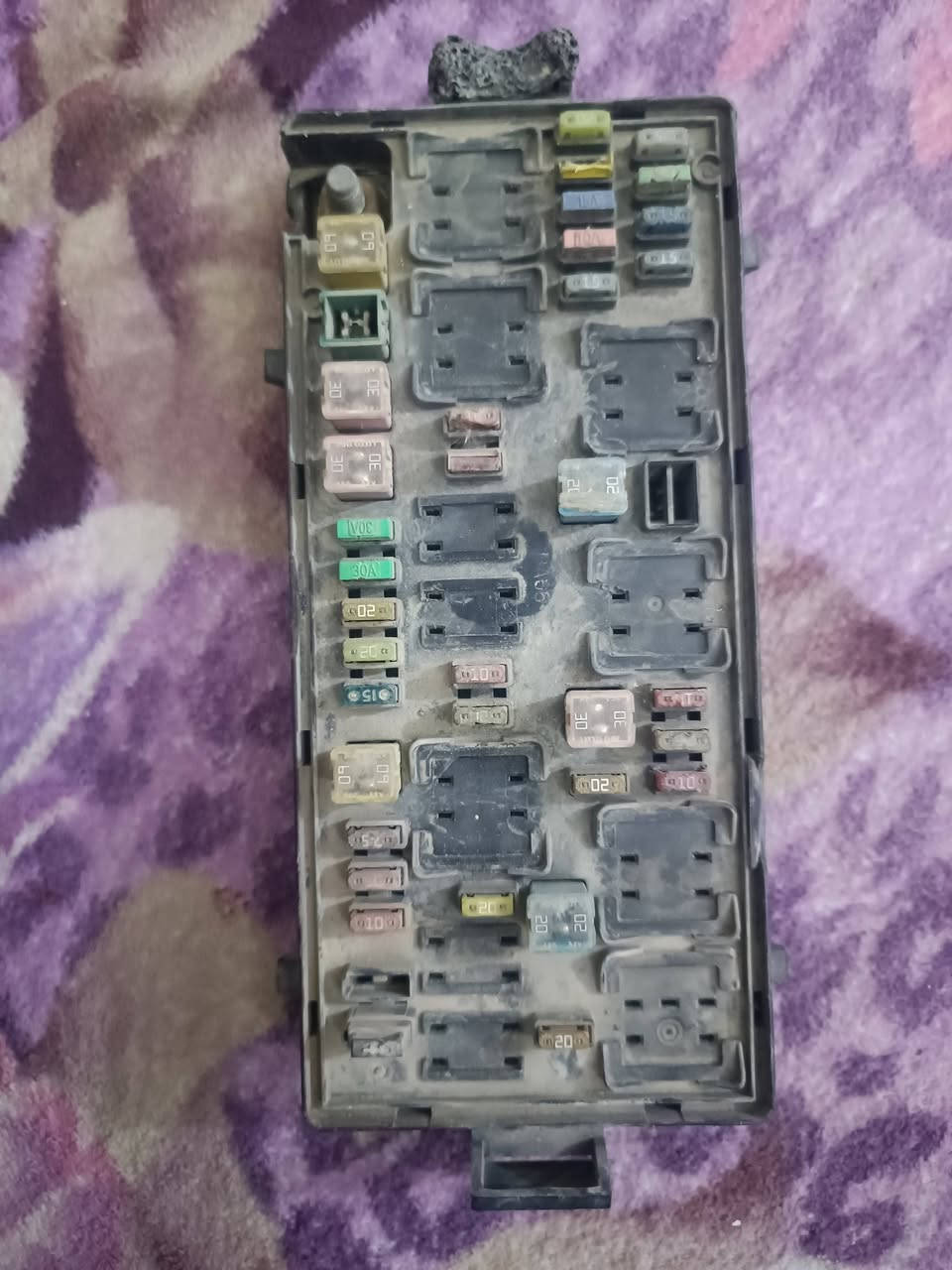 قاعده فيوزات
            شيري  A5
  مكان ديوانيه
للاستفسسار  ***********
