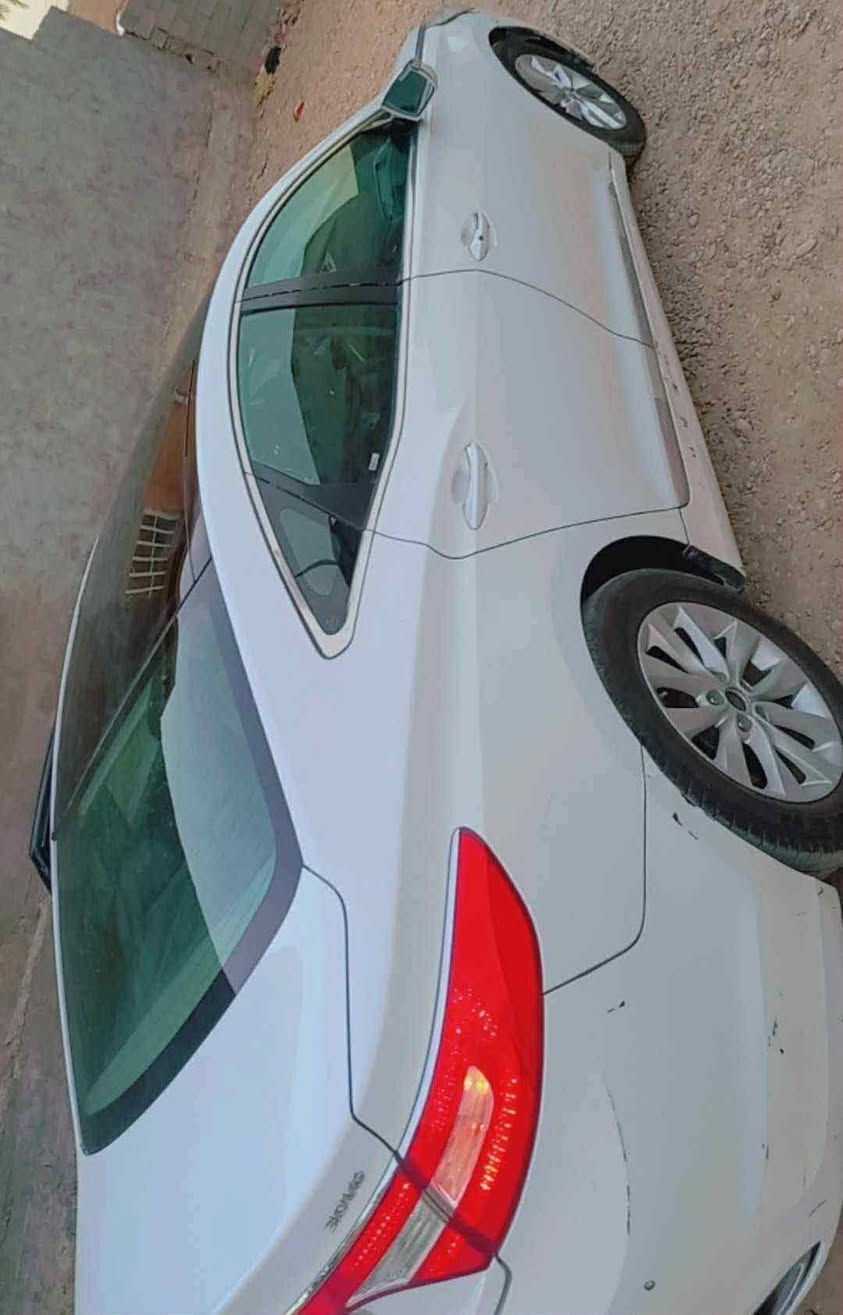 السلام عليكم
هونداي ازيرا خليجي فول مواصفات موديل 2011 
رقم سليمانية الجديد السيارة بأسمي محرك 6 سلندر 3500
كشنات جلد بردة خلفية اصل كهربائية
تخم تايرات جديد قمارة بانوراما مري سلايت
تبريد أمامي خلفي التبريد ❄ ثلج قطعتين
بيها بارد جاملغ خلف السائق وشخوط بالدعامية
سويج بصمة اصل 
السنوية جديدة
كير محرك كله جديد 
علما السيارة جنايه  ومستعجل عالبيع لغرض البناء
السعر 120$
مكان السيارة #بغداد  المدائن
الهاتف ***********
