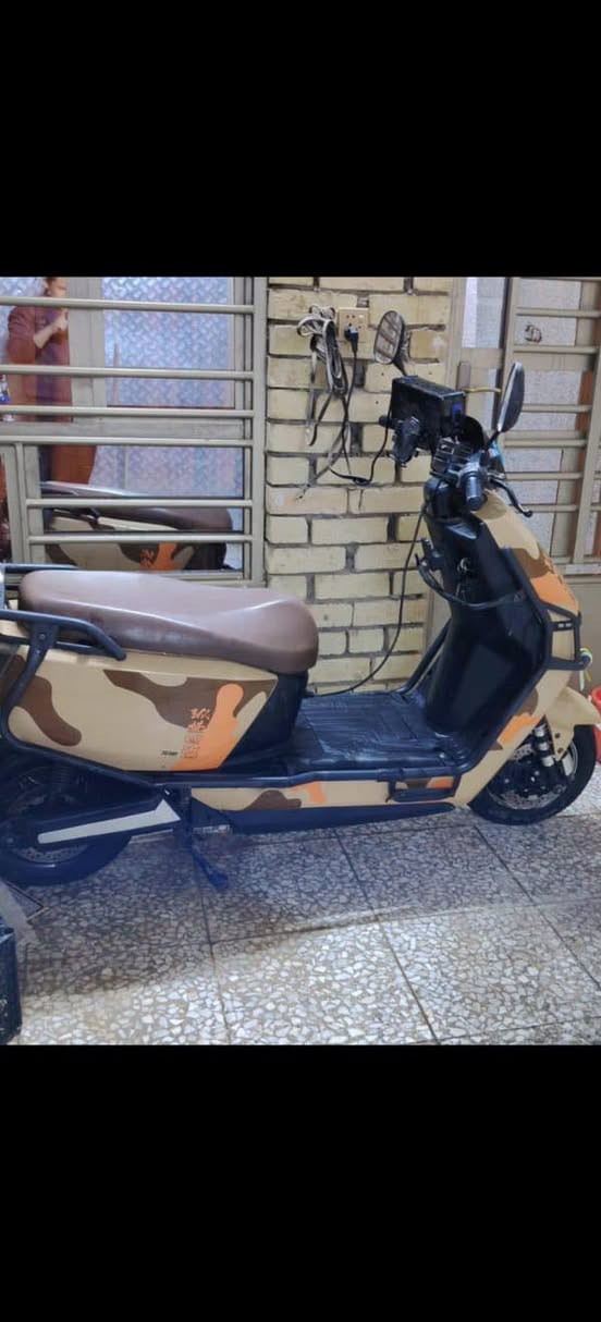 السلام عليكم دراجه نوع ليثيوم الدراجه جديده الله شاهد سرعة90 حقيقي ملف 2000  نضام R
السعر   950 و بيهه مجال 
المكان بغداد البلديات 
الرقم ***********
