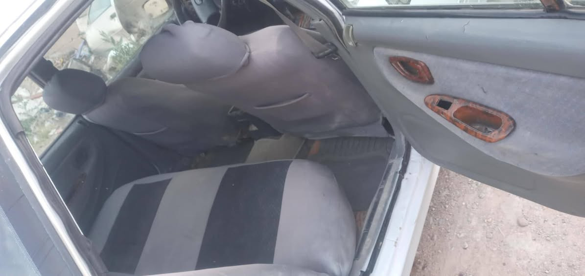 السلام عليكم ورحمه الله 
برنس 95 فراشه سياره حلوه معمره جديد المحرك بيه تبخير بدون تنقيص ولا يحرك دهن كير جديد حداديات زينات سياره مرتبه سعرها 33 للاستفسار الاتصال ***********
