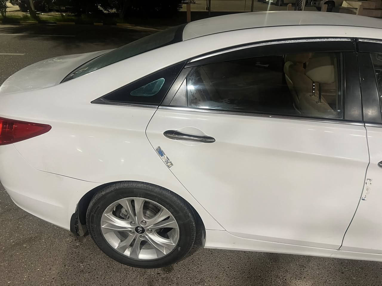 سلام عليكم مرخصت الادمنيه.        
سياره سوناته موديل 2013 
مكينه 2400  
خليجي مكفول فقط عدك بلباب تكحيل 
 و الجاملق الوره بارد 
السياره كفاله من لضربه و الصبغ 
و مكينه واحد عله واحد 
رقم بغداد سنويه بمته ميعجبك تحول 
ماشيه السياره ٢٢٠ ك
هذا السبوع كملتهه ادامه شاهد الله 
السعر 143$
للتواصل ***********
