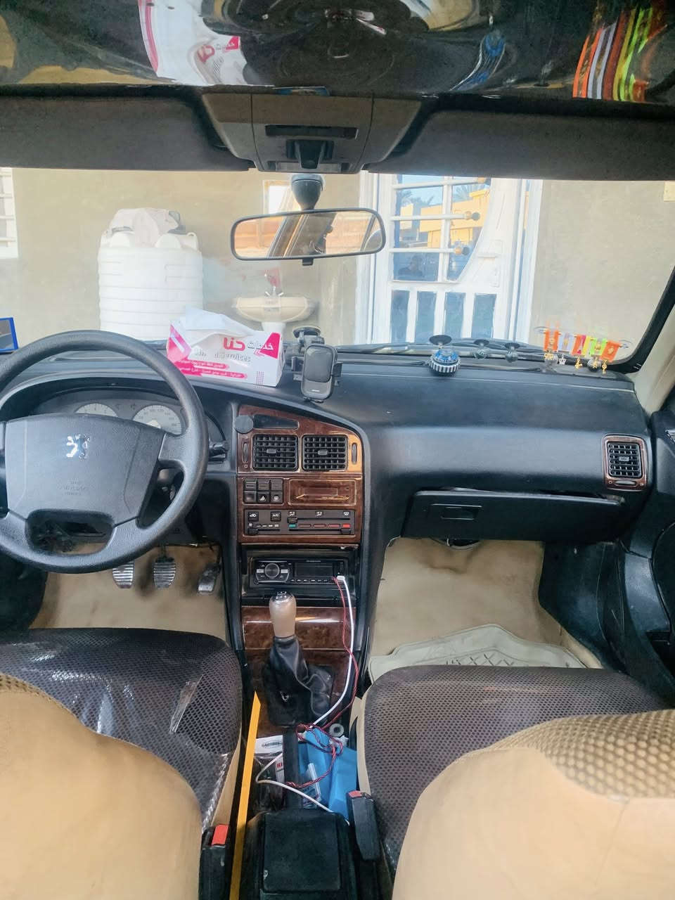 من رخصة الادمن السلام عليكم /بيجو بارص موديل   ٢٠١٠ سياره حلوه وباسمي مصفره هيه وغرامات مكينه وكير بل كارتون صار ١٠ ايام من شادهن السياره جاهزه رقم بغداد السعر ٣٢ ورقه وبيها مجال *********** مصطفى
