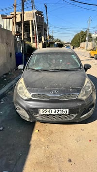 ٢٠١٢ • مكينة ١٦٠٠ • فتحة سقف