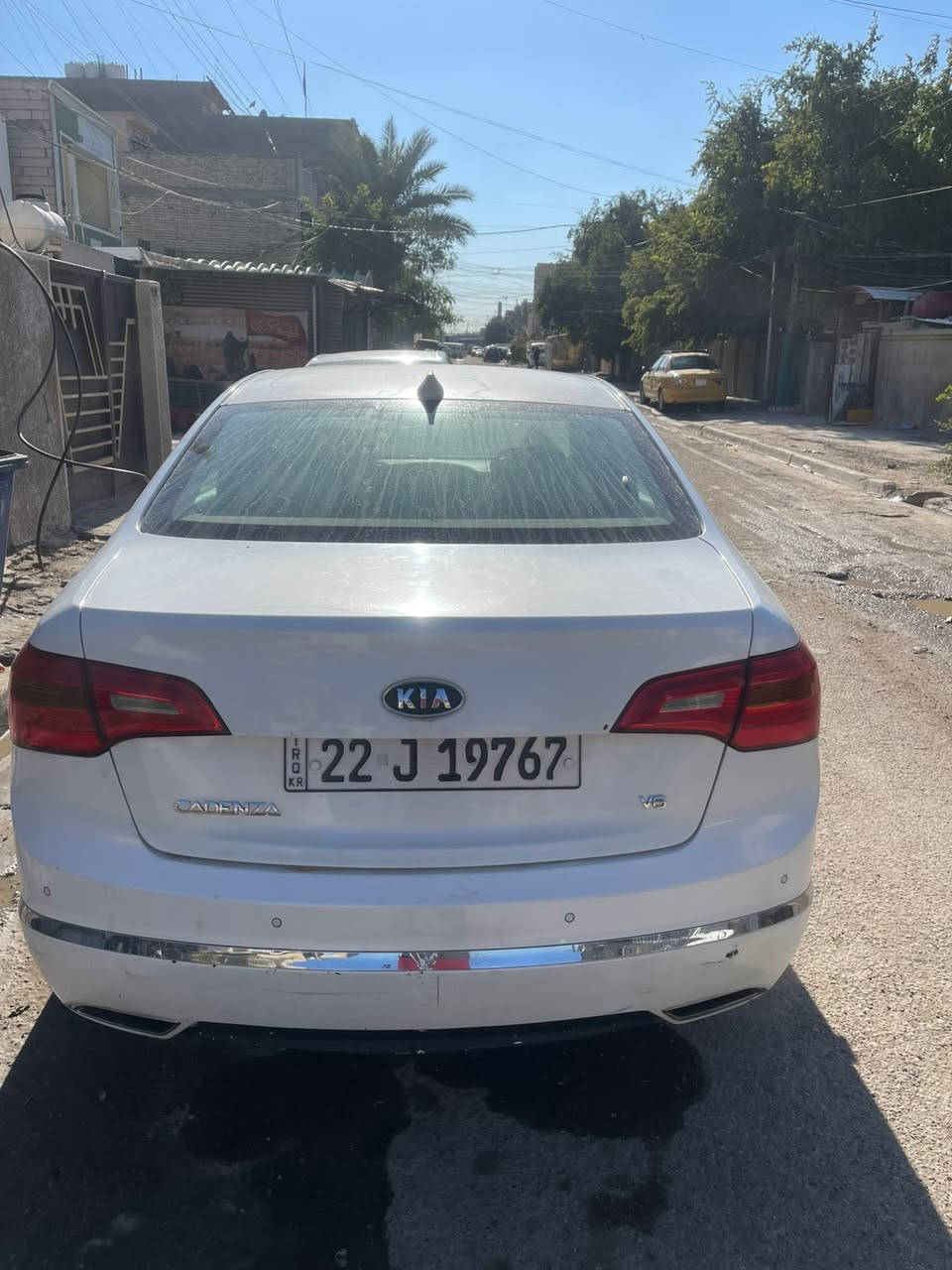 السلام عليكم كادنزا موديل ٢٠١١ رقم اربيل الجديد صبغ جاملغ وبنيد مكان السياره بغداد حي اور السعر ٨٨ رقم التلفون ***********
