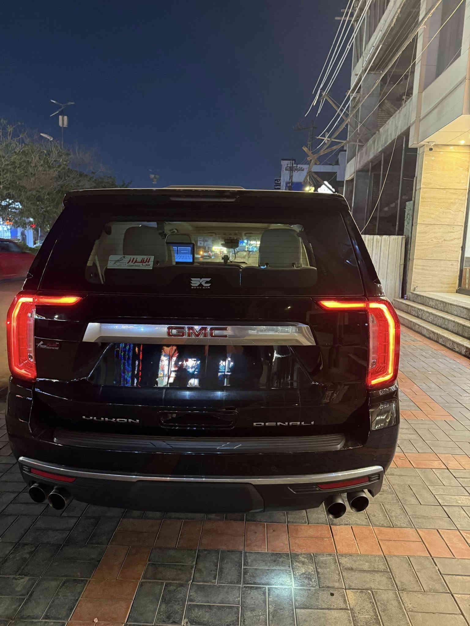 السلام عليكم 
Gmc denali  2023 رقم بغداد خليجي شركة القزاز 
55300$ 
المواصفات : 
سلايد فتحتين بانوراما 
داتا شو وعرض على الجامة الامامية 
شاشات خلفية 
داخل لونين 
بصمة ابواب 
تشغيل عن بعد 
كشنات كهربائي 
كشنات خزن 
كشنات تدفئة تبريد 
كشنات خلفية تدفئة 
دبالات كهرباء 
دوسات كهرباء 
رادار امامي خلفي 
رادار نقطة عمياء 
رادار خط الشارع 
كامرات 360 
صندوك كهربائي 
حساسات امامي خلفي 
قلاجة 
ستيرن كهرباء 
ستيرن هيتر 
مرايات كهرباء 
***********
