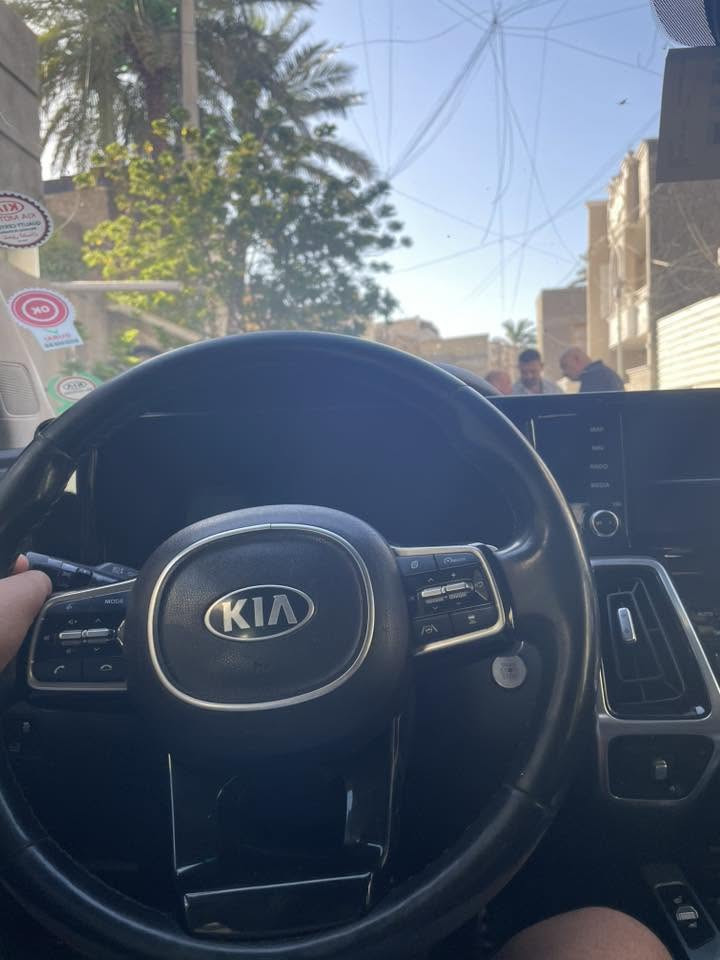سورنتو موديل ٢١ فوللل للخير vip السياره تخبل حادث بنيد وجاملغ لا لغود ولا شواصي السياره اعله فئه بل سورنتو كله فوللللللللللللل بسعر جدا مناسب مال بيع مستعجل
  السياره لون ذهبي تو كلر رقم الهاتف ***********
