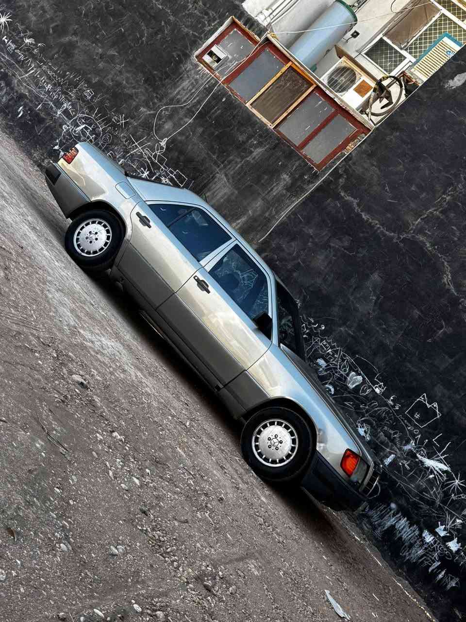 للبيع
مارسيدس دب 300E
1987
مكينه بلاد
سياره جاهزه مكينه و كير تخم تاير 
صدر امامي خلفي
تبريد شغال و تدفئ
مابيهة نقصد
ديالى بعقوبه
سعر ٦٥
الاتصال ***********
