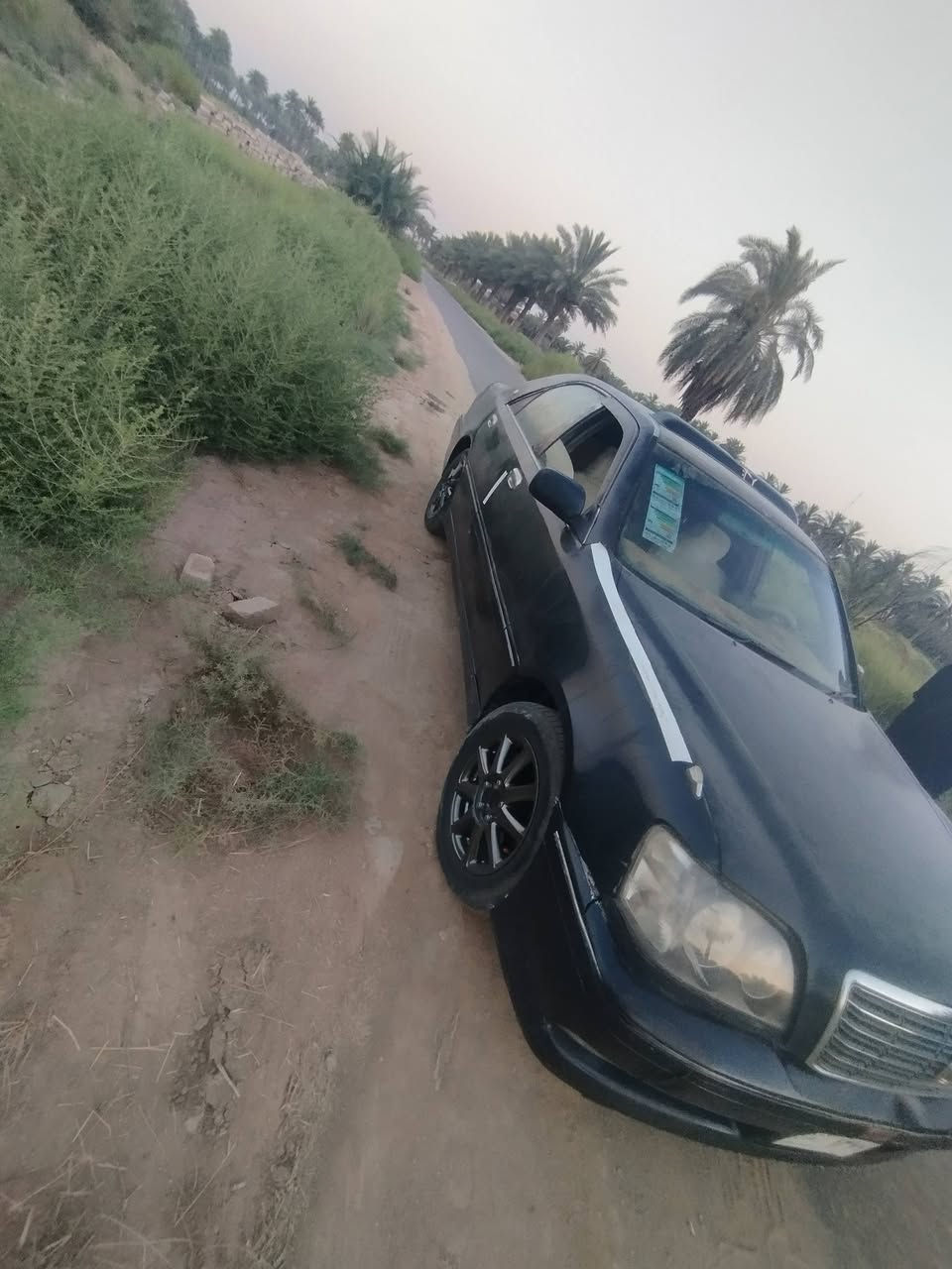 سلام عليكم للبيع ملكه فول مواصفات عدا الفتحه.                         اصولي اصولي.       رقم نجف القديم.                                            تنزل المديل من 2005 الئ 2002 وشد دولي بسمك.                     ماعليه لاكمرك ولا ضريبه ولا رقم  فقط تنزل مديل.                        محرك كير مكفولات ديفور جبير  شاصي 175.                           4 دكم ثلاجه برده كشنات كهربائي ستيرن تحكم.                           حساسات لايتات ابو عيون جدد.                                                 كرستال اصل.                (كص كفرات خلفيه فقط. )                      (علما بيه جراد كلير محترك تتعالج).                                            سعر مناسب جدا جدا جوه سوك الموشراي لايتصل.                        ب٧٤ عليه غرامه ٥ ورقات. تصير. ٦٩. ماكو هيج سعر.                  مكاني بابل ***********, وتساب وتصال
