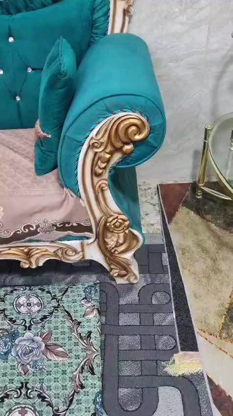 مكلفه بلنشر تخم بلوك اسود عشر مقاعد  جدا نظيف  السعر 550 مكانه حله اي ستفسار اتصلو ***********
