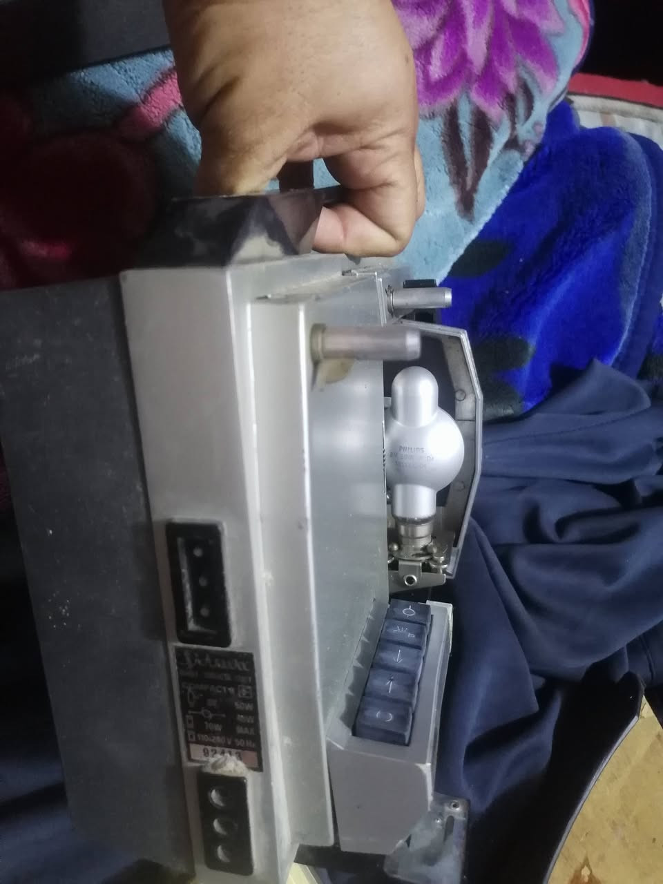 عارضات ثنين
