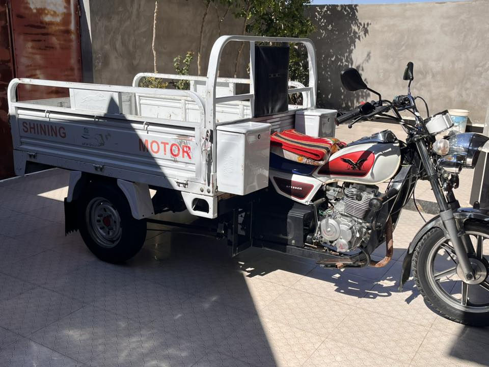 السلام عليكم ستوته موديل 22اوراق +بليته محرك 23ستوته مكفوله كفاله عامه بلاديه السعر 1350 وبيه مجال  العنوان تقاطع الوجهيه الرقم ***********
