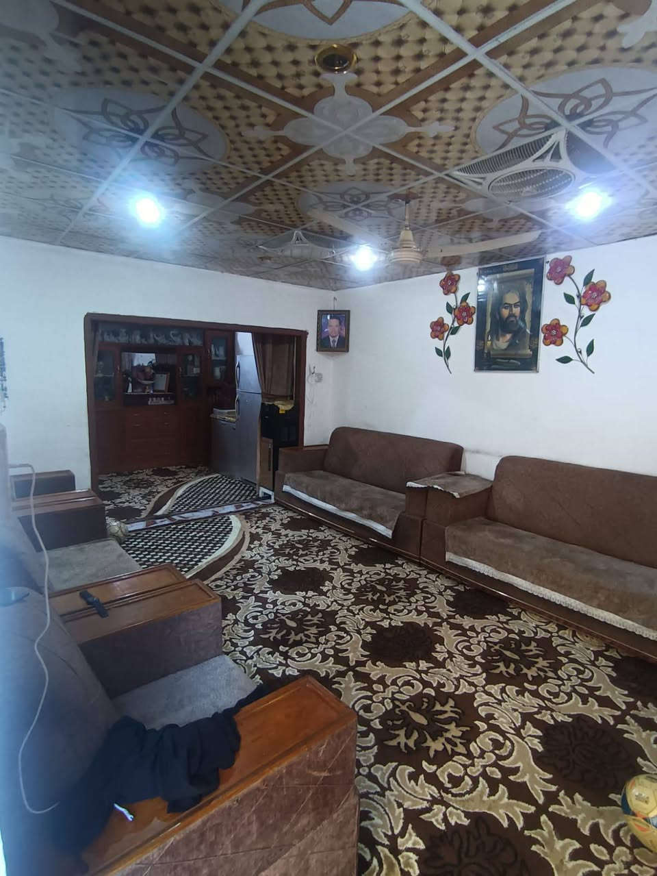 السلام عليكم دار للبيع طابقين 4 غرف نوم مساحه 150 عكاده دار طابو صرف مكان البكرلي 📞***********
