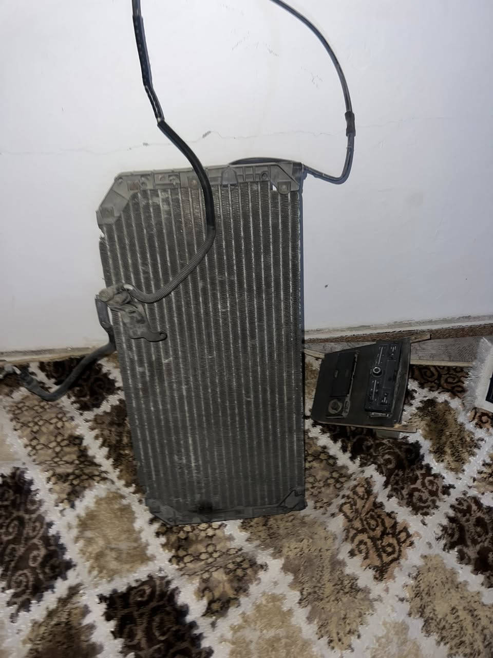 سلام عليكم. غراض حاويه منضومه.  كامله مال كورله نفخ    ثابريت مال تبريد وفريز. وشبجه. لبيع مكاني. البصرة.   ***********
