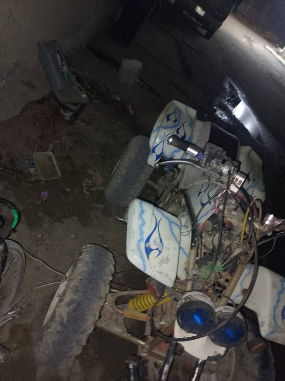 سلام عليكم دراجه رباعيه للبيع دراجه شغاله كامله مكينه بلادي مامفتوحه بس سترين مكسور سعر ٢٧٥وبيه مجال مكاني دوره *********** شلعه شك الكاع
