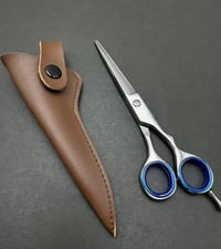 مقصات حلاقة • مستلزمات الحلاقة • توزيع عالمي