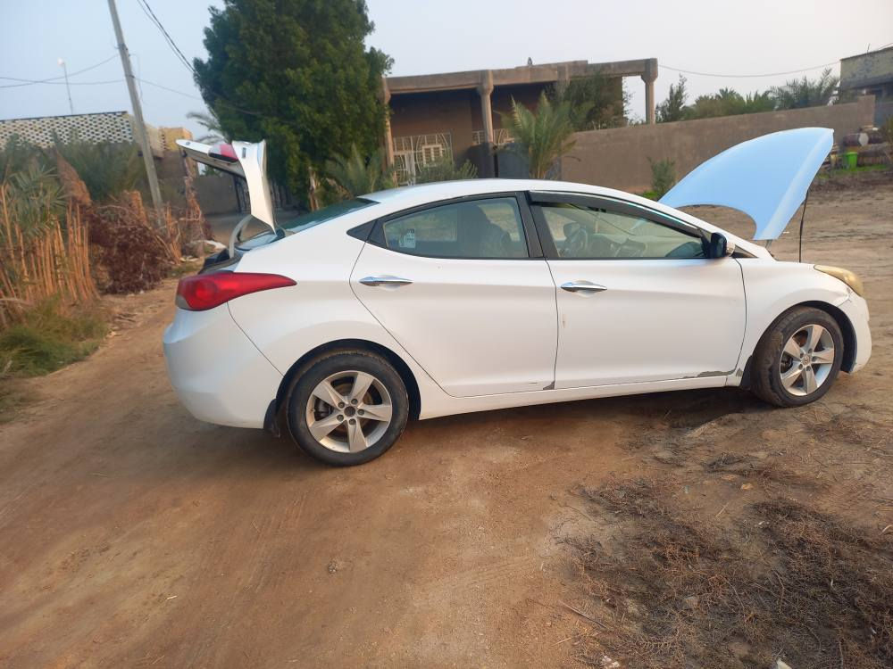 النترا مديل ١٢ مكفوله كفاله عامه من  ضربه وصبغ رقم نجف بسمنه مكينه ١٦٠٠ بيه بس تكشير مبين بالصور السعر ١٠٥ وبيه مجال بسيط للاتصال *********** النجف, العراق
