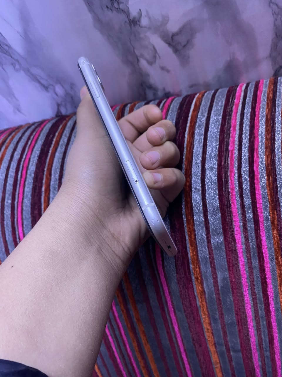 سلام عليكم شباب أيفون للبيع 11  عادي ذاكرة 256 لبطارية 79 لجهاز مكفول  سعر 265 وبي مجال بغداد مدينة الصدر حي طارق رقم تليفون ٠٧٨٨ ٢٩٦ ١١٠٦
