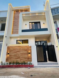 🏠#دار_للبيع   100متر واجهيه 6،25متر نزال 16متر    طابقين   بناء حديث و...