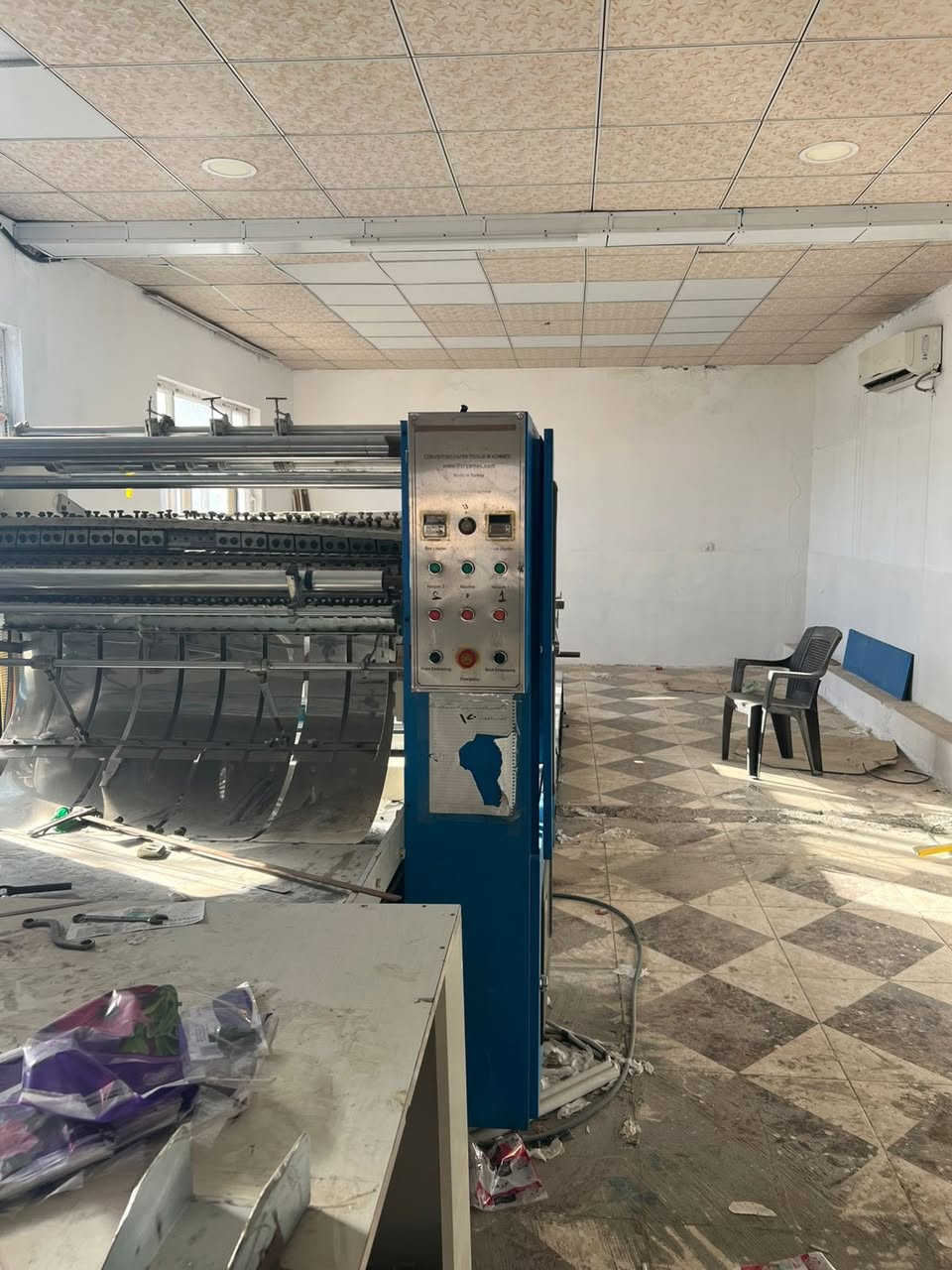 سلام عليكم اخوان عندي معمل مال كلينس البيع موجود كل الغراض ويا الستفسار اكثراتسل علا رقم ***********واتساب هم موجود
