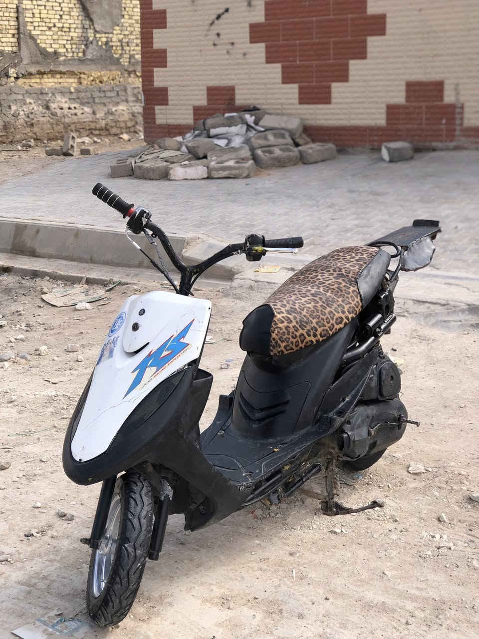 سلام عليكم ماكس عدله للبيع دراجه خير من الله مكينه ناعمه شلعه ومعدل دراجه حربيه سـعر خاص مكاني بصره قرنه ***********
