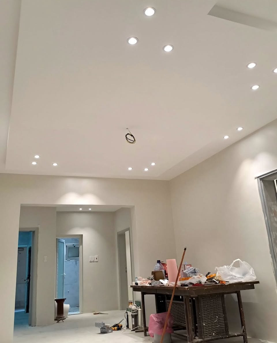 صباغ درجه اولى داخل وخارج واجهيات تشطيبات تصليحات رطوبه عازل شغل واحد على واحد رقم التليفون ***********
