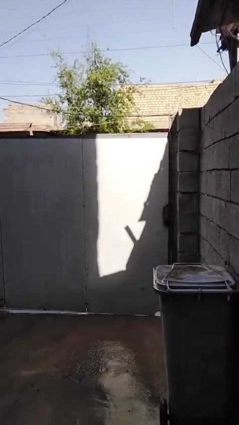 بيت للبيع مساحته ١٣٠ متر الكهربا والمي والتبليط بل باب بخمسه دونم جسر الجديد البيت بس الارضيه نقص طابق ونص سعره 
45 وبيه مجال


**إذا كنت صاحب هذا الإعلان وتريد حذفه لأي سبب، رجاءا أرسل رسالة إلى الدعم الفني**