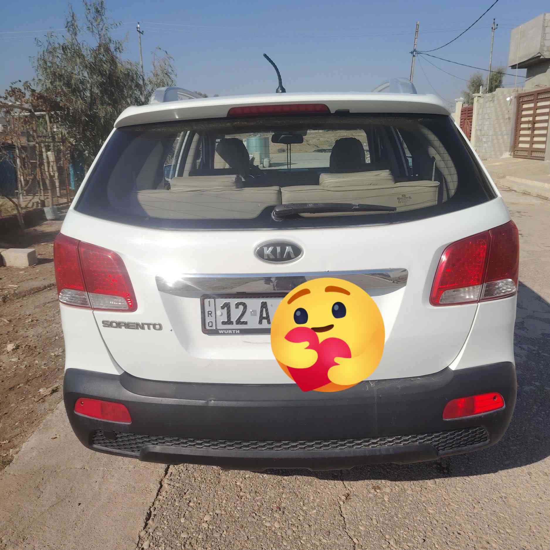 السلام عليكم سورنتو موديل 2012
محرك 2400
7 راكب السياره تبريد 3 قطع
سياره باسمي رقم نينوى رقم جديد سنوية جديد كابون بانزين جديد محرك وكير شرط
رقم الهاتف كورك ***********   /*********** اسيا
السعر 155 مكان السياره موصل
