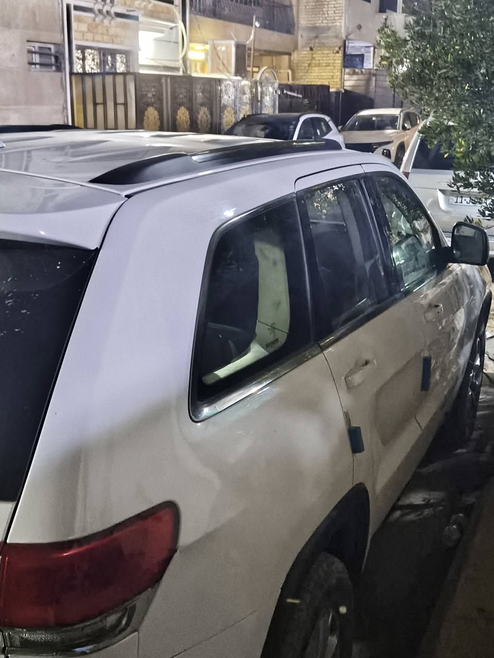 سلام عليكم ورحمة الله جيب خليجي 14   فول مواصفات بيه طختها جاملغ وبنيد سعر ١٧٣ بيها مجال رجان  مادور مراوس بيع فقد     سياره حلوه تحويل ثاني يوم مكاني بغداد رقمي ***********
