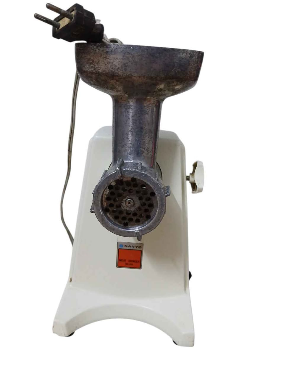 إلى محبي انتيكات توجد مثرامة سانيو سعرها ٥٠ الف عنوان بداية مدينة الصدر أولى موبايل *********** بغداد, العراق
