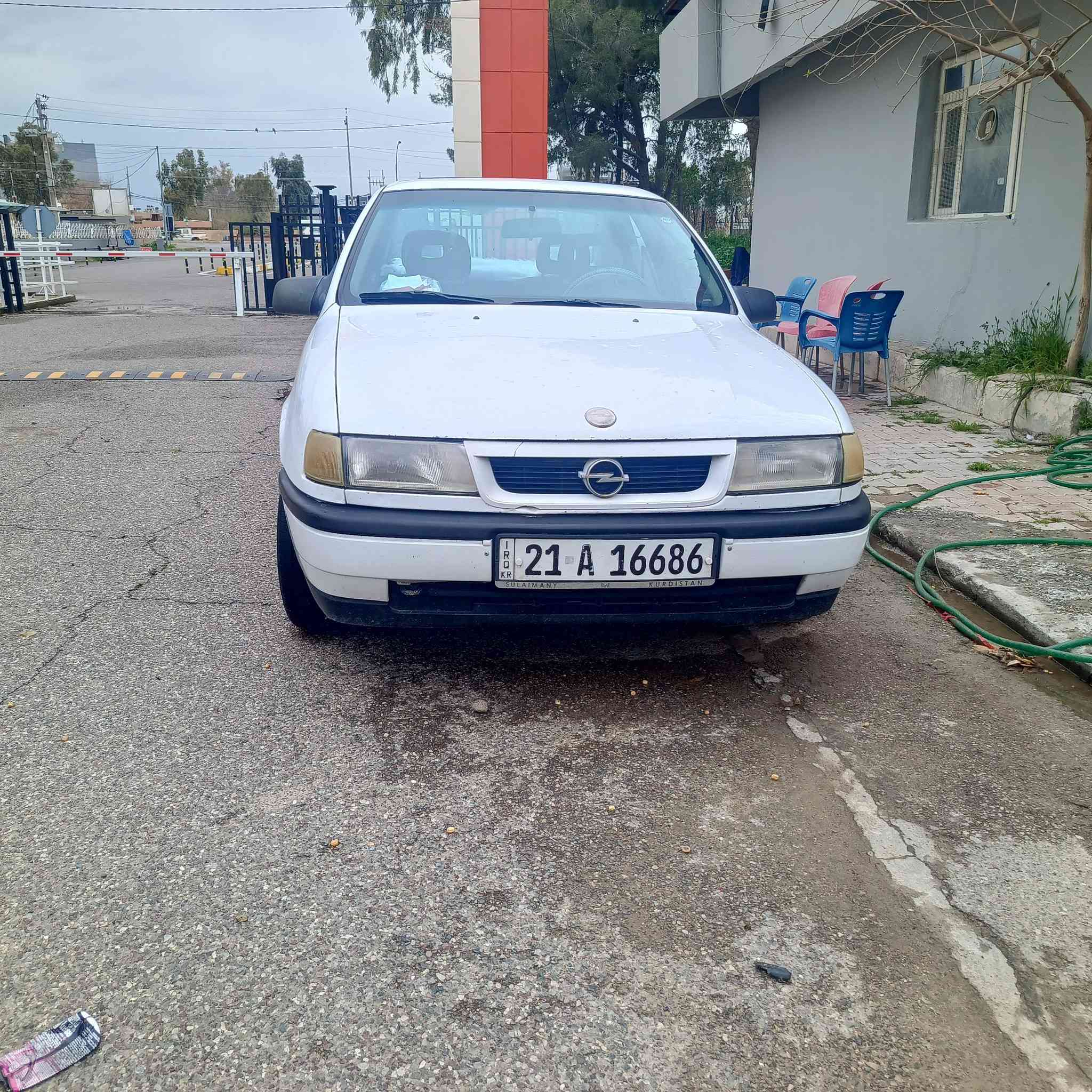 موديل 1991
محرك 18 
سنوية جديد 
كوبون بنزين 
هزة جديد 
بدون ضربة و سبغ 
***********
