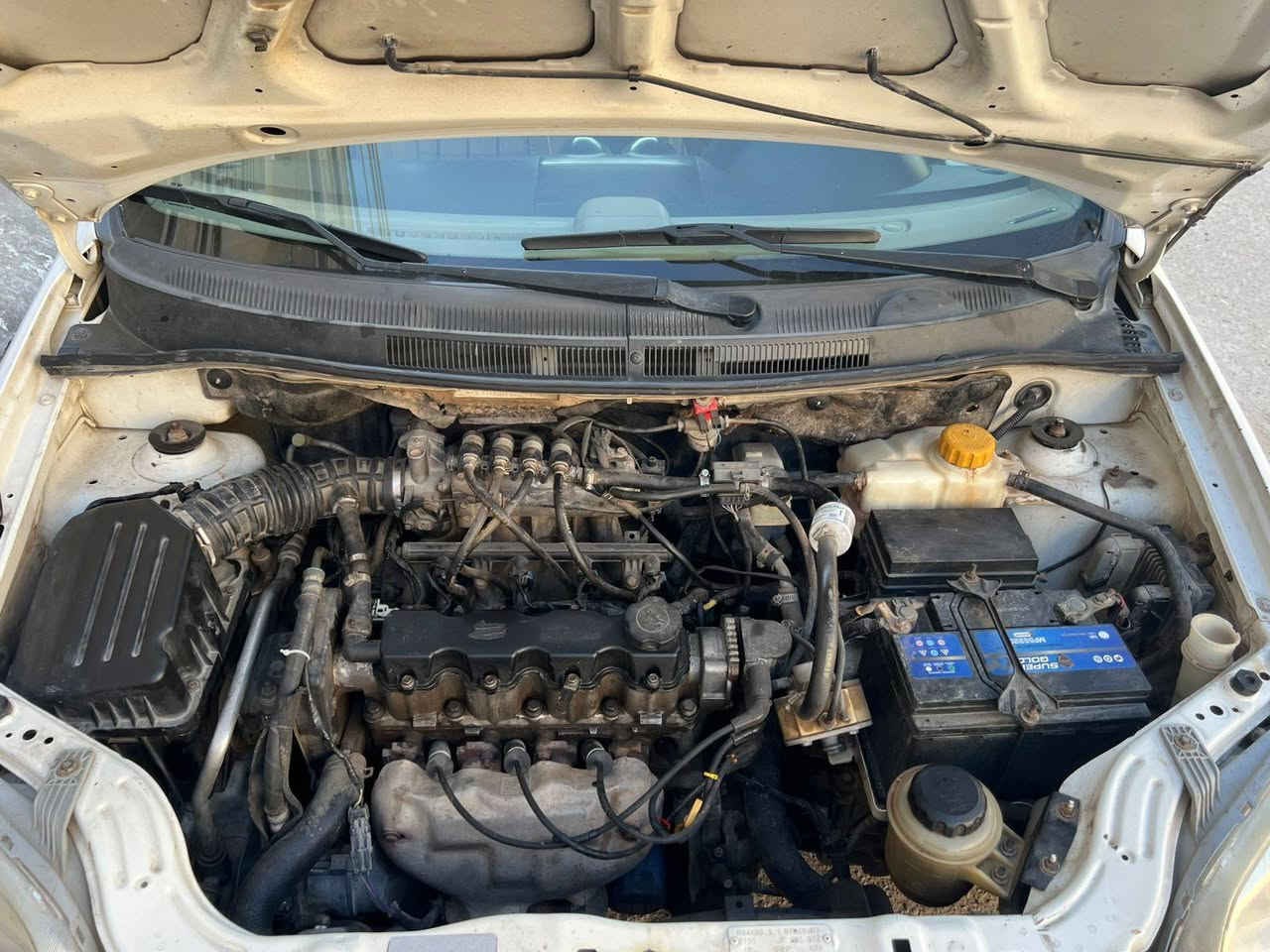 السلام عليكم ورحمه الله وبركاته من رخصة مدير الگروب المحترم للبيع شوفرليت اڤيو موديل 2011 شركة العامة مواصفات عاديه گير عادي گير ومحرك خير من الله جاهزه حداديه ومشط ستيرن جديدة  قبل يومين بدلته السيارة مشدود عليها منظومة غاز سنويه وهزه جديدة قبل خمس ايام حولتها رقم انگليزي رقمها واسط ( 29 ) السعر 60 وبيها مجال حگ الجية 
رقم الهاتف ,/ ***********
