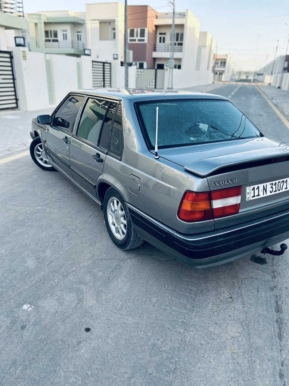 اللهم صل على محمد وآل محمد 
فالفو موديل ١٩٩٢  السياره جاهزه مجهزه 
تبريد ثلج حداديه جديده بالكارتون 
مكينه وكير مكفولات 
السياره متعوب عليها هواي مال جناي تخم تاير جديد 
السياره حجمها ٩٤٠ السياره فول مواصفات ماعدا الفتحه 
سنويه جديده بأسمي رقم انكليزي بغداد 
عنوان النجف الاشرف 
اني مكلف بالنشر  
للإستفسار الاتصال بالرقم ***********
***********
