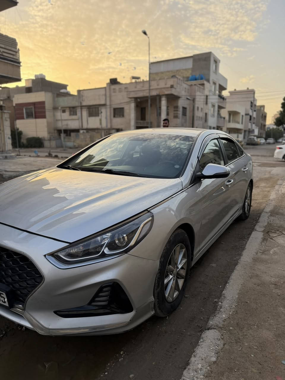 سلام عليكم  سوناتا ٢٠١٨ امريكي رقم سليمانية 
مواصفات se ماشية ١٥٠ كيلو 
بيها بابين كلير امريكا وجاملغ وبنيد مصبوغات يعني ٤قطع 
رقم سليمانية 
مكانها بغداد الغدير 
***********
السعر 116
