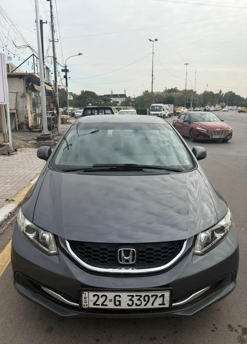 ب114 ورقة 
السيارة جديده 
مكاني صليخ 
قطعة وحده صبغ
خليجي
*********** بغداد, العراق
