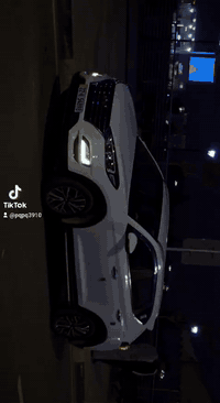 تكسون للبيع موديل ٢٠٢٠ خليجي كوري
ماشي ٨٤ الف 
بدون ضرر وضع شركه 
بصمه تشغيل .كشنات أمامي كهربائي 
٥ ويل كب 
السعر 225
للتواصل ***********
***********
المكان الموصل
