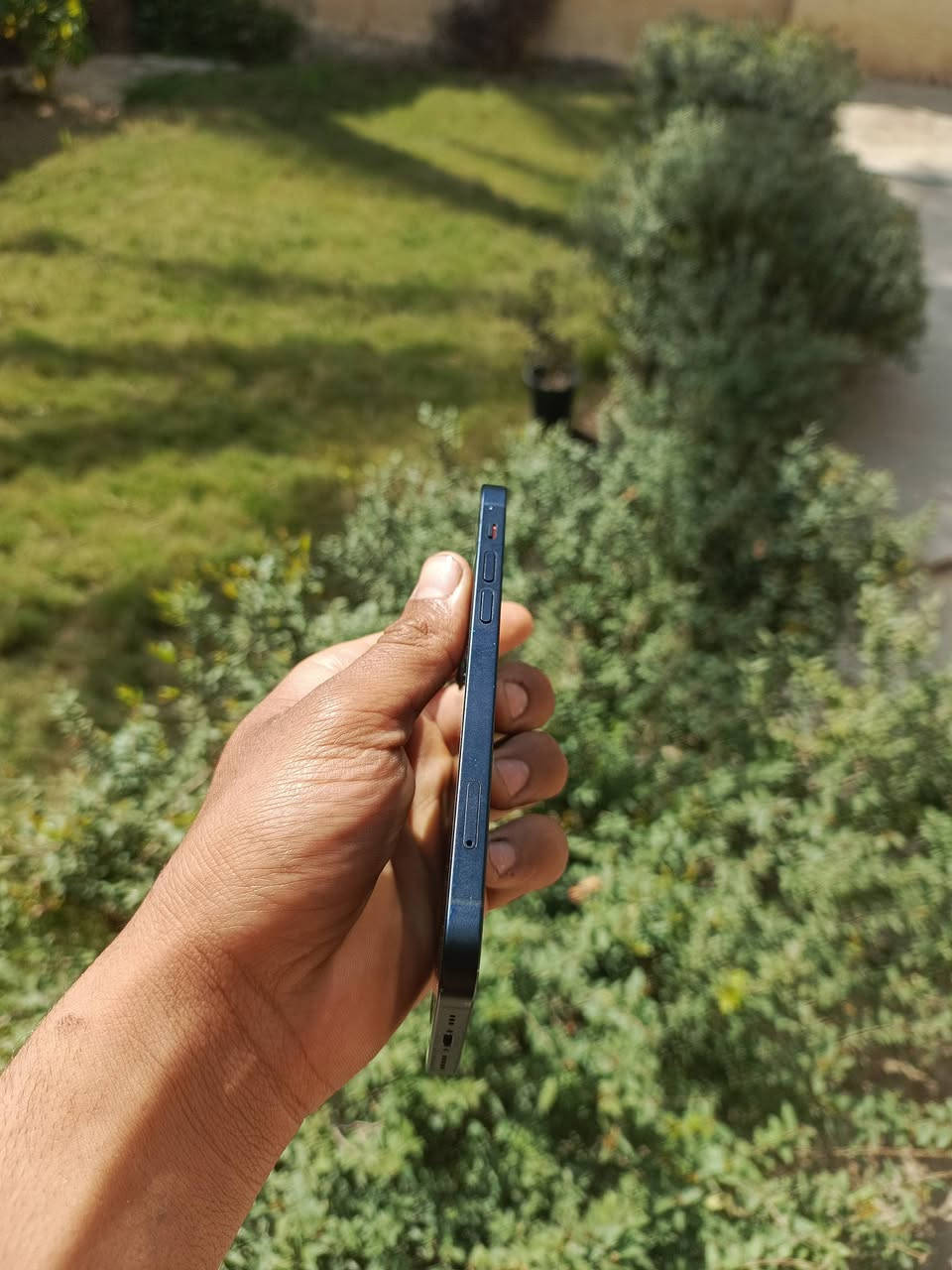 سلام عليكم ايفون 12عادي
جهاز كلش نضيف(جهاز وتر) ✅
كلشي مامستبدل(بصمت وجه) ✅ 
بطاريه مامستبدله (نسبت بطاريه٨٥)✅
مكاني كربلاء *********** 
يرهم مراوس بس ايفون سعر خاص
