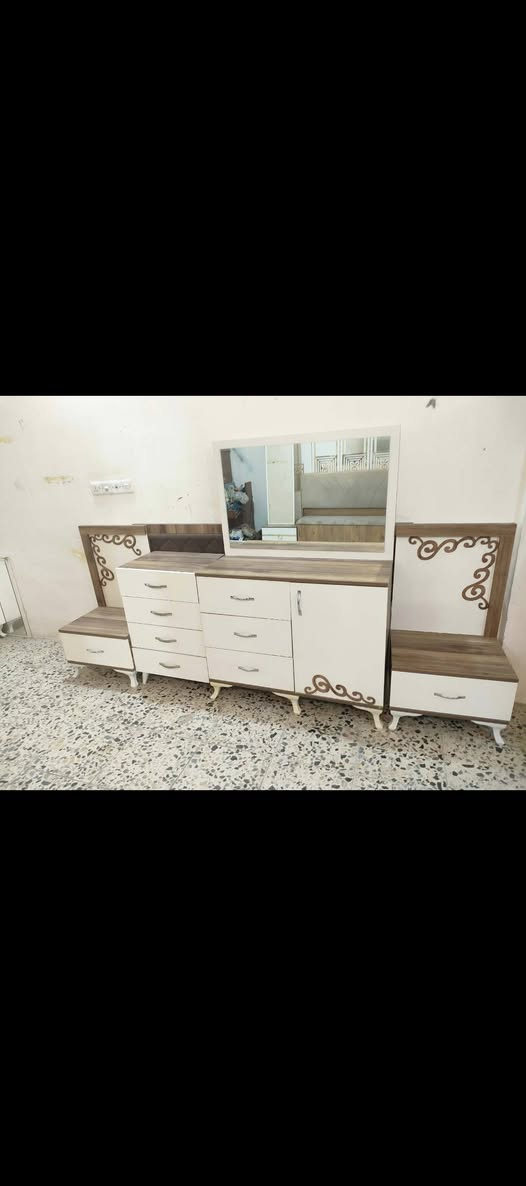 450
نقل شد مجاني 
السودة ست قطع 
والبيضة 8 
العنوان بغداد حسينية 
‏‪***********‬‏
