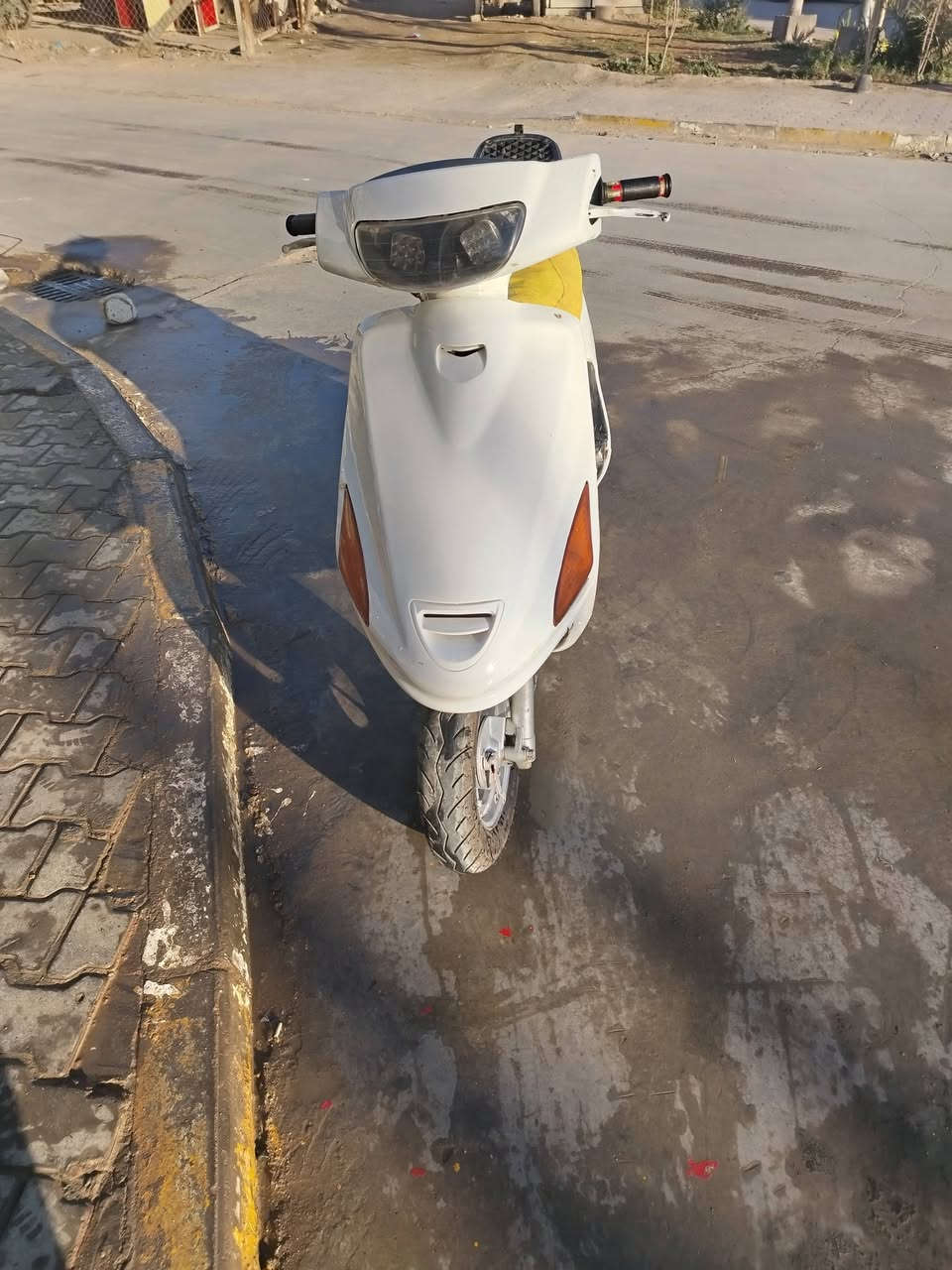 دراجة فراشة للبيع 🚲
شغّالة 100% وما تحتاج شي
سلف + هندر كهربائيات كاملة
نظيفة وجاهزة للاستخدام
💰 السعر: 350 ألف
وفيها مجال بسيط للجادين
📞 الاتصال على الرقم:
***********
الي يحب يشتري يتواصل مباشرة ويا الرقم أعلاه
