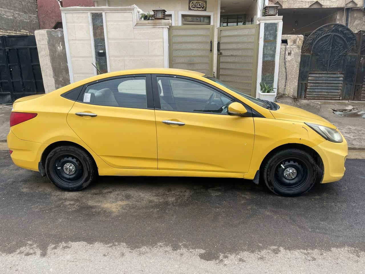 السلام عليكم
اكسنت خليجي 2011
رقم دولي تحويل ثاني يوم 
السياره كامله تخم تاير تبريد كلشي على اتم وجه 
كير ومكينه جديده دوش 1600 المرغوب
بدون دواخل لاشواصي لا لغود 

السعر 83 وبيها مجال / بيع فقط 
بغداد حي الجهاد
***********
