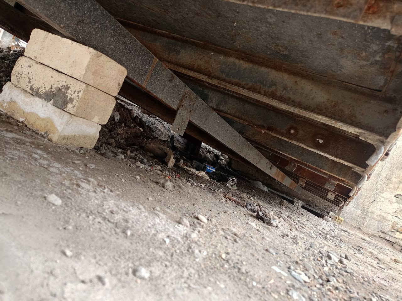 السلام عليكم 
بدي مال هينو كرين الطول 5.65
البدي كلة حديد 
السعر 12ورقة وبي مجال 
***********
