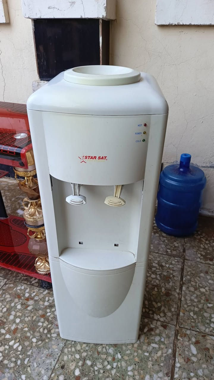 عدنا هذا البراد والميز اللي محتاج خلي يجي ياخذهم مكان شرطه رابعه شارع الباله


**إذا كنت صاحب هذا الإعلان وتريد حذفه لأي سبب، رجاءا أرسل رسالة إلى الدعم الفني**