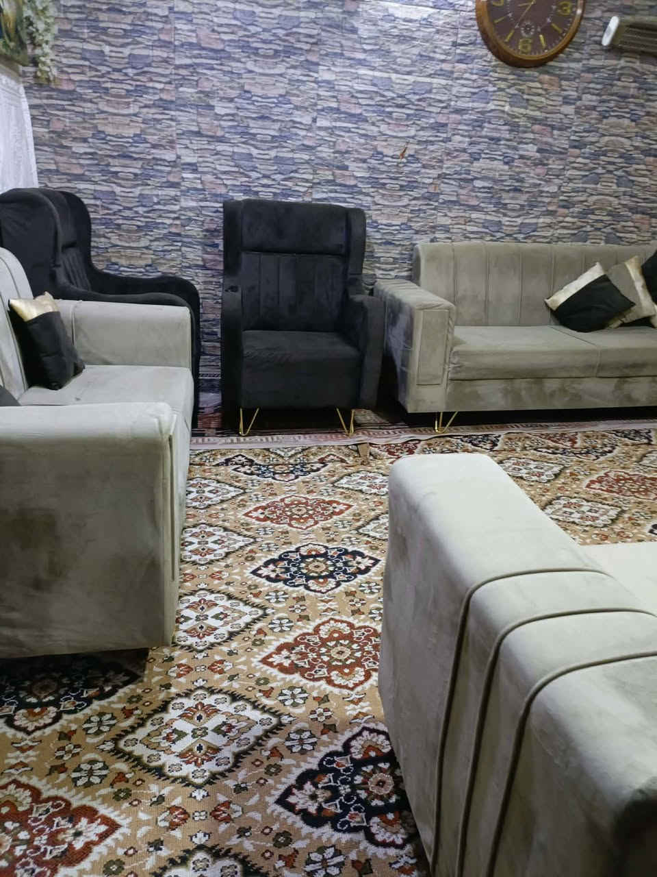 تخم 5 قطع 10 نفرات تركي مدرون حديث هو وكوشاته كامل كلش جديد زلغ مابي وقوي 325 بي مجال قليل....  الي يريد يراسلني @إشارة


**إذا كنت صاحب هذا الإعلان وتريد حذفه لأي سبب، رجاءا أرسل رسالة إلى الدعم الفني**