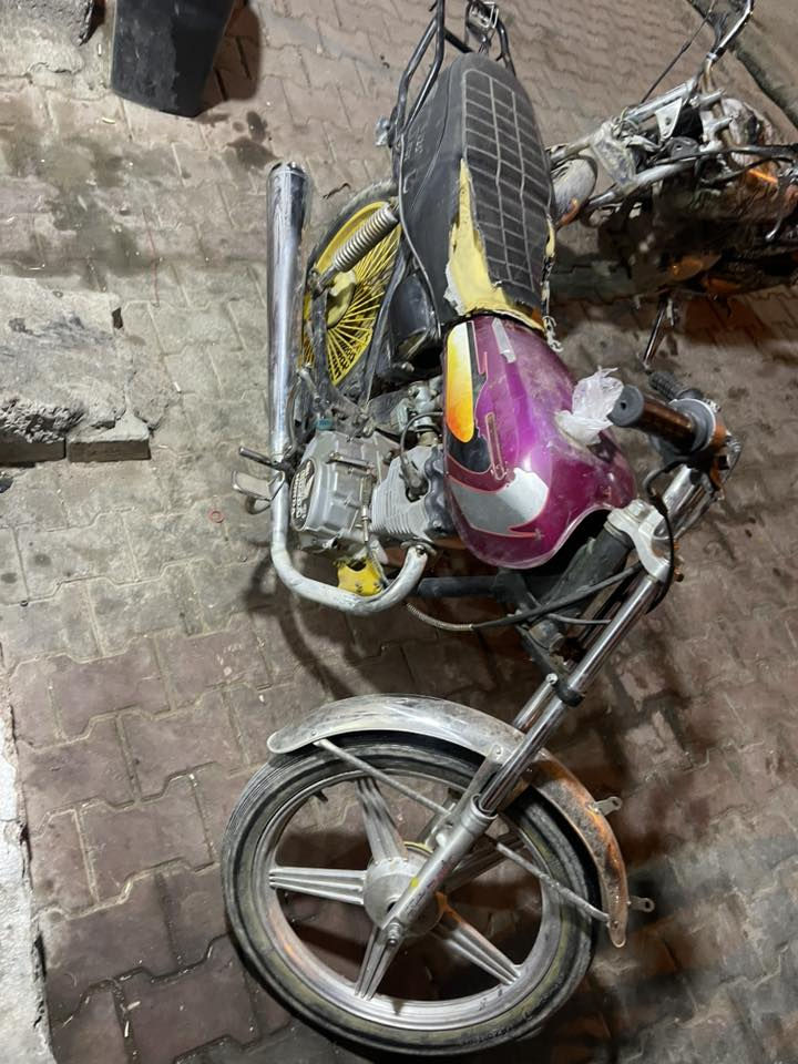 البيع ماطور اربع كير شغال بس بي سوت محرك سعر 100 شراي يخابر***********
