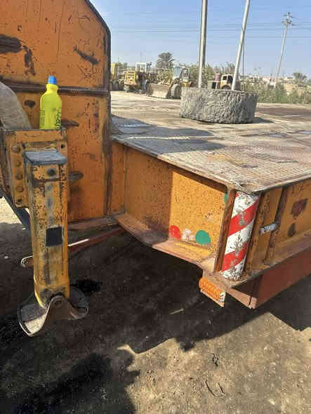 سلام عليكم للبيع لودر هافو الماني الطول ٩ما عده الركبه العرض ٣متار و٣٠سم الرتفاع ١٢٥. تخم تاير جديد تخم ويل جديد حته السبيرات تاير ويل جدد ما مصبوغه علشركه 
دناكير ١٦ كهربائيات كامله حداديه فول عربانه جديده الاستفسار ***********
