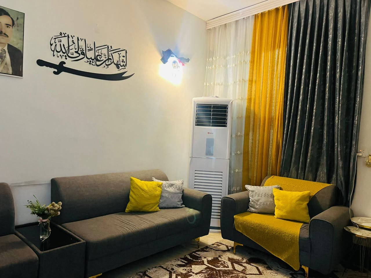 التخم للبيع نطيف شغل حاططه مو سوكي سعر ٥٥٠ الف بي مجال شي بسيط 
*********** الاستفسار
