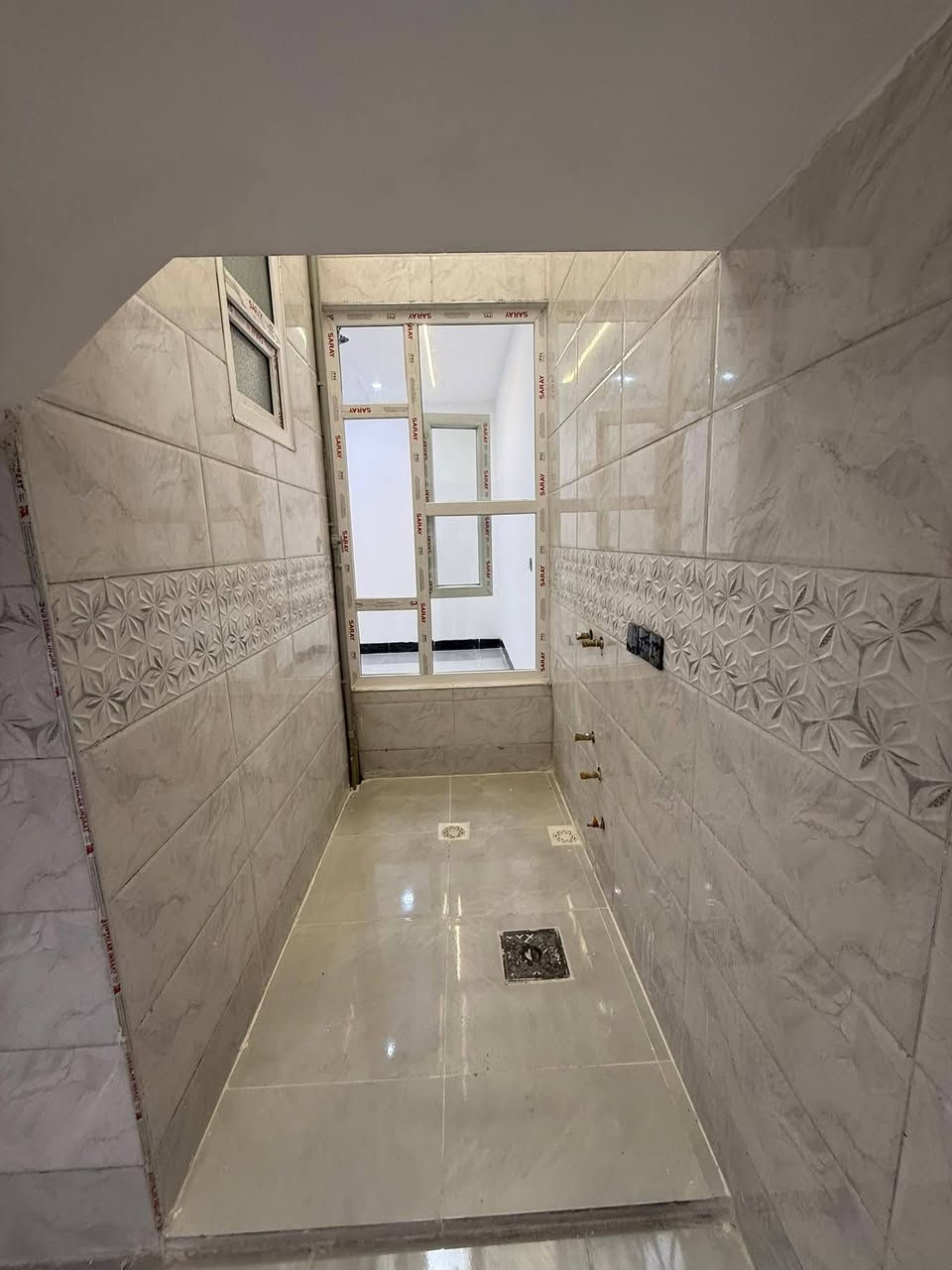 🔥 دارين طابو صرف  المساحة 100متر طابق ونص بناء 2026 الموقع /حي العسكري قرب صيدلية كردستان السعر 105مليون كل دار   للاستفسار  الاتصال
*********** ☎️
