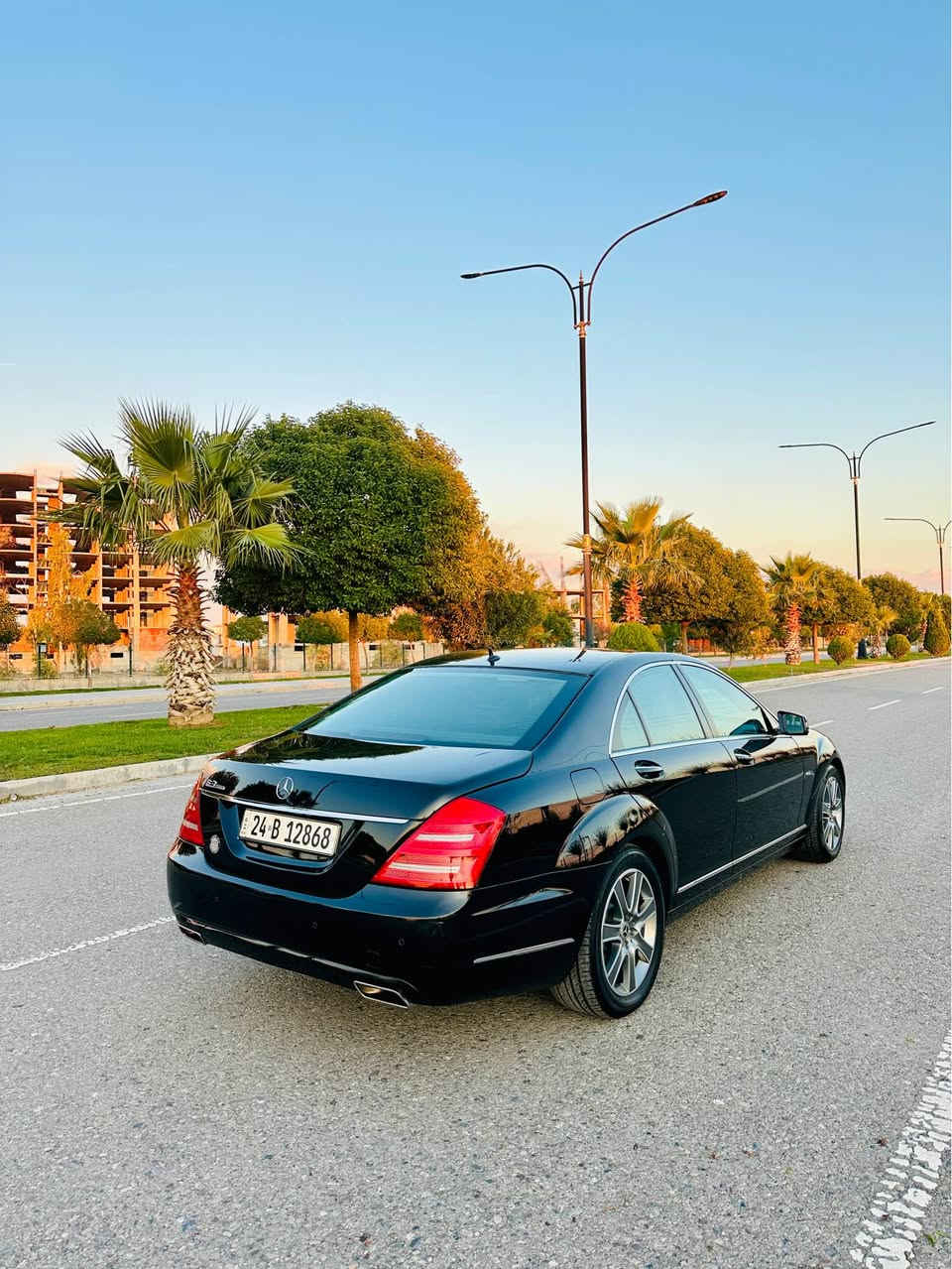 خل افاجئكم بل سعر و بسعر اقل من كامري و نظافة تقراء مئة بل مئة 👍🏻💯

صلو على الحبيب اخوان 🙏🏻

للبيع فقط !!

Mercedes Benz S class 350 2011 

اخوان السيارة وارد الماني ضمان دولي واحد على واحد و جديدة و بدون اي عطل او نقص صفر مسج و مكفولة كفالة عامة من صبغ و حادث و تبديل فقط مكانين صغير سحب PDR

موديل : 2011
وارد : الماني
محرك : 6 سلندر 3500 بانزين ارغب محرك و فئة بل مارسيدس
نسبة النضافة : 98% ماشاء الله 
ماشية : 155 الف
لون : اسود لماع 
رقم السيارة : دهوك الجديدة
مكان السيارة : اربيل

سعر السيارة : 207$💰 ورقه فقط و مجال كلش كلش قليل والله بسعر ٢٠٠٨ و ٢٠٠٩ 

رقم تليفون و واتساب : 

***********
***********

⚜️⚜️⚜️⚜️⚜️⚜️⚜️⚜️⚜️⚜️⚜️

موصفات فول 

فتحة السقف • حساسات امامية و خلفية • رادار امامي و جانبي • مانع التصادم • تحديد مسار • دبلات جبلس • بيبان كله بصمة و شفط • صندوق شفط • لايت زنون و دوارة • كامرة خلفية • بردات خلفية كهربائية • سماعات Harman/Kardon • شاشة و كيج الكتروني • ناظور ليلي • كشنات تدفئة و تبريد و خزن و حضن و فول كهربائية • ستيرن مهربائي و خزن • شفتات بلستيرن • كير تعليك • شاشة دي ڤي دي و كنترول • سيدي بوكس • بريك لمس • اوتو هولد • اتو ستارت ستوب • مرايات شفط • كشنات خلفية هيتر و تحكم بل بردات • و بعد كلش اهواي مواصفات ممذكورة … 

السيارة جاهزة و هسة مسويله سيرفز عام من ناحية دبلات و صدر و دهن و هايدروليك و تخم تاير يعني جاهزة تجي و تشوفه بعينك دينار واحد متصرف عليها 💯

گير و محرك كفالة ممفتوحة و بدون اي ملاحضة ماشاء الله 🙏🏻💯

رقم و فحص و هزة و سنوية كله جديدة و بأسمي تحولها نفس اليوم 🙏🏻💯

اخوان السيارة جوة سعره و اخواتها تنباعن بهيجي سعر فدوة لا تكسر بحلال العالم و السيارة يخبل و لوك بل باكيت 👍🏻 أربيل, العراق
